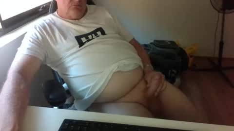 stiffyman55 online show from February 4, 2026, 3:34 am