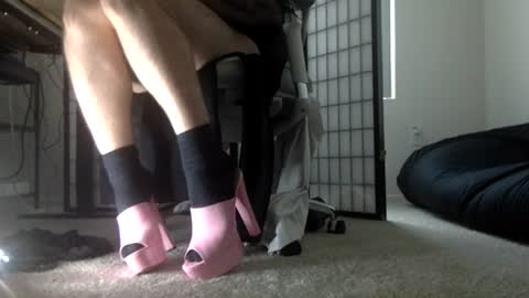 Snapshot of stilettodoll chatting on July 2, 2026, 2:56 pm StilettoDoll online show from July 2, 2026, 2:56 pm