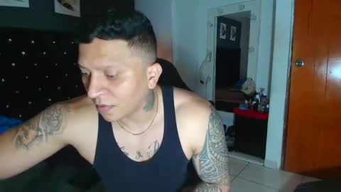 stily online show from October 18, 2025, 3:20 am