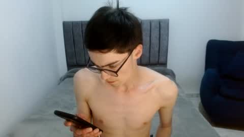 stiv_grant online show from June 19, 2026, 12:26 am