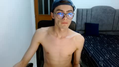 Snapshot of stiv_grant chatting on July 29, 2026, 11:58 pm stiv_grant online show from July 29, 2026, 11:58 pm