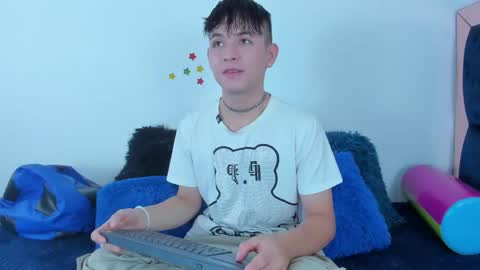Stiven Bragam online show from March 4, 2025, 9:54 pm