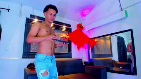 friends online show from October 15, 2025, 4:01 am