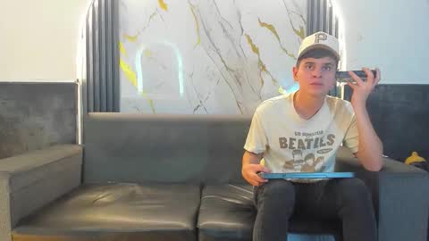 friends online show from March 16, 2026, 4:18 am