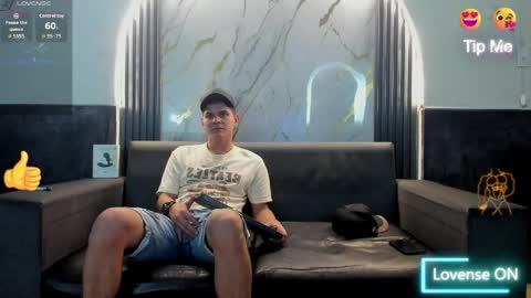 friends online show from May 21, 2026, 4:19 am