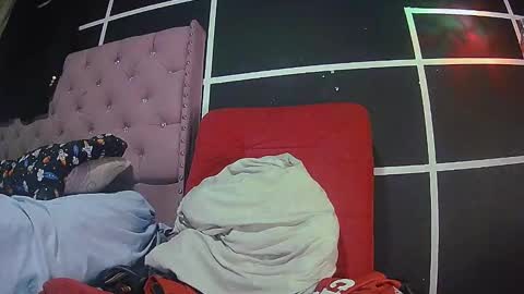 stiven online show from October 5, 2025, 4:22 am