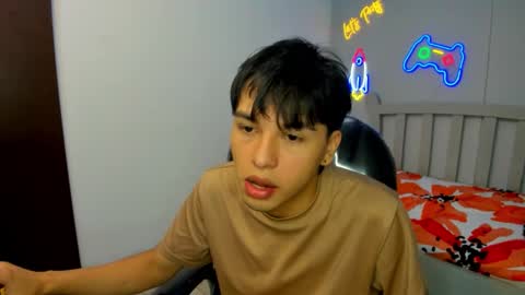 Stiwen online show from October 15, 2025, 3:12 pm