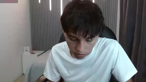 Snapshot of stiwentwink chatting on March 10, 2026, 8:14 pm Stiwen online show from March 10, 2026, 8:14 pm