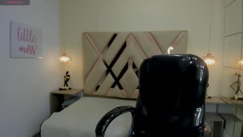 Snapshot of stiwentwink chatting on March 21, 2026, 4:54 pm Stiwen online show from March 21, 2026, 4:54 pm