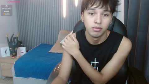 Snapshot of stiwentwink chatting on June 9, 2026, 1:45 pm Stiwen online show from June 9, 2026, 1:45 pm