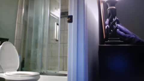 Snapshot of stndmn24 chatting on December 26, 2024, 10:37 am thesetwo22 online show from December 26, 2024, 10:37 am