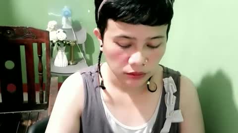 Terisse online show from April 18, 2026, 8:51 am