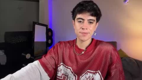 Stolas online show from March 7, 2026, 4:31 am