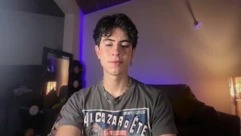 Stolas online show from March 15, 2026, 11:33 pm