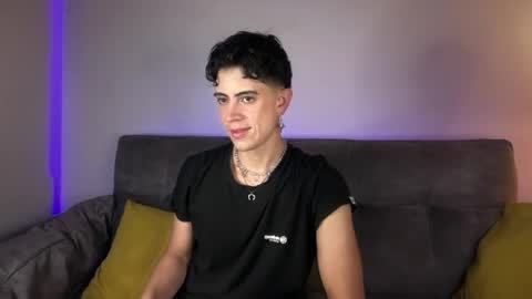 Stolas online show from March 18, 2026, 11:41 pm