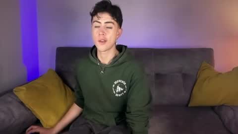 Stolas online show from March 19, 2026, 11:20 pm