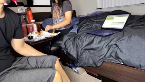 Snapshot of stoneinthesword chatting on March 9, 2025, 3:11 am stoneinthesword online show from March 9, 2025, 3:11 am