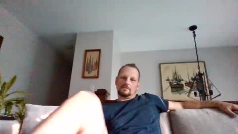 Snapshot of stook4 chatting on October 6, 2025, 9:34 pm LifestyleMan313 online show from October 6, 2025, 9:34 pm