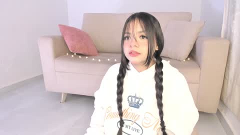 Zoe -INDEPENDENT MODEL online show from January 26, 2025, 12:58 am