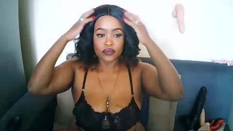 stormie955 online show from December 15, 2024, 11:55 am