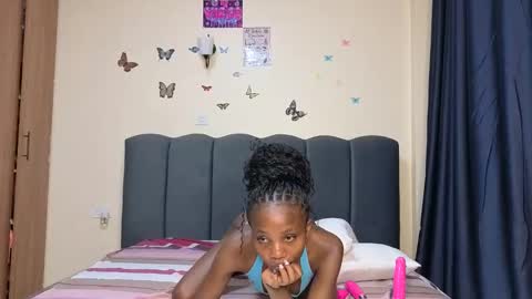 stormy_tee online show from February 5, 2026, 1:21 am