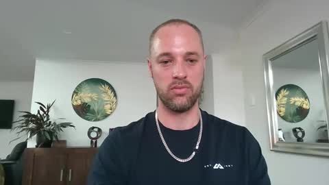 str8feet33 online show from November 29, 2025, 9:07 pm