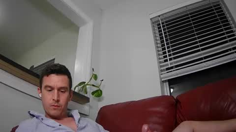 Snapshot of str8stuntcox chatting on October 6, 2025, 1:47 am Str8StuntCox online show from October 6, 2025, 1:47 am