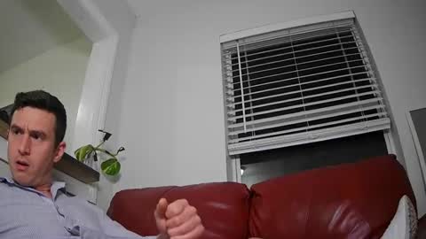 Snapshot of str8stuntcox chatting on October 15, 2025, 1:28 am Str8StuntCox online show from October 15, 2025, 1:28 am