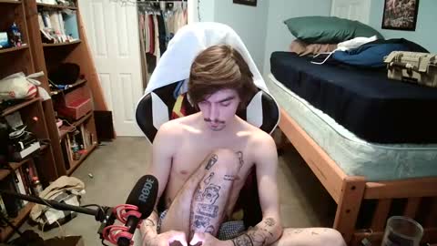 Snapshot of str8whiteboy21 chatting on January 28, 2025, 7:21 pm str8whiteboy21 online show from January 28, 2025, 7:21 pm