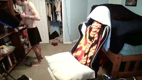 Snapshot of str8whiteboy21 chatting on February 12, 2025, 5:37 pm str8whiteboy21 online show from February 12, 2025, 5:37 pm