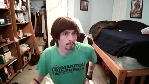 Snapshot of str8whiteboy21 chatting on February 26, 2025, 5:53 am str8whiteboy21 online show from February 26, 2025, 5:53 am