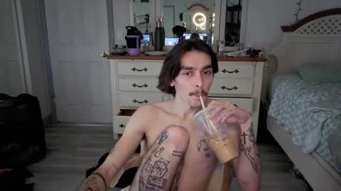 str8whiteboy21 online show from February 9, 2026, 3:49 pm