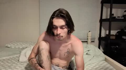 str8whiteboy21 online show from April 4, 2026, 7:39 am