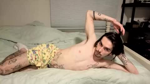 Snapshot of str8whiteboy21 chatting on April 16, 2026, 4:24 am str8whiteboy21 online show from April 16, 2026, 4:24 am