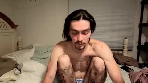 Snapshot of str8whiteboy21 chatting on April 17, 2026, 2:14 am str8whiteboy21 online show from April 17, 2026, 2:14 am