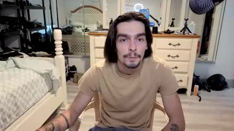 Snapshot of str8whiteboy21 chatting on April 19, 2026, 8:44 pm str8whiteboy21 online show from April 19, 2026, 8:44 pm