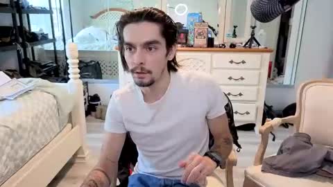 Snapshot of str8whiteboy21 chatting on April 20, 2026, 3:59 pm str8whiteboy21 online show from April 20, 2026, 3:59 pm