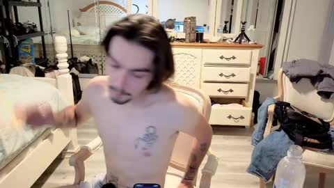 Snapshot of str8whiteboy21 chatting on April 23, 2026, 3:30 am str8whiteboy21 online show from April 23, 2026, 3:30 am