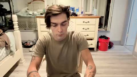 Snapshot of str8whiteboy21 chatting on May 16, 2026, 7:38 am str8whiteboy21 online show from May 16, 2026, 7:38 am