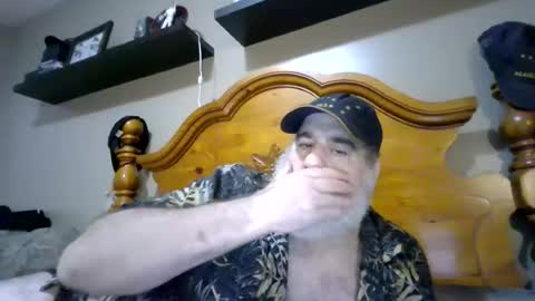Straightbear4you online show from July 31, 2026, 8:14 am