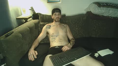 straitpipermann22 online show from September 11, 2025, 10:32 pm