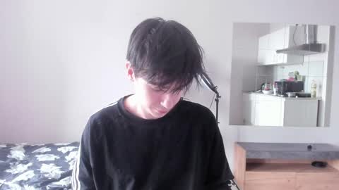 Ray online show from April 28, 2026, 12:21 pm