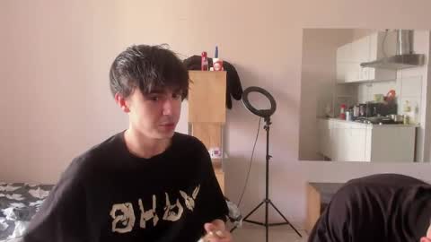 Ray online show from May 9, 2026, 8:41 am