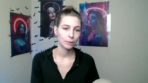 Amalia online show from October 23, 2025, 6:23 am