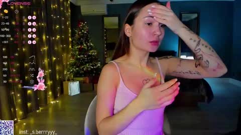 Laura online show from December 25, 2024, 2:23 pm