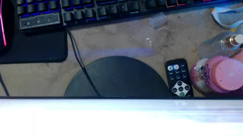 Snapshot of strawberry_ei chatting on April 9, 2026, 7:14 am just call me baby online show from April 9, 2026, 7:14 am