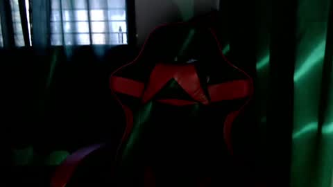 Snapshot of strawberry_ei chatting on April 14, 2026, 5:24 am just call me baby online show from April 14, 2026, 5:24 am