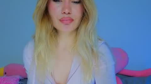 Tati and Lola online show from March 28, 2026, 4:34 am