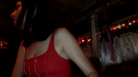 Snapshot of strawbrysugar chatting on December 7, 2024, 1:47 am Ruby Moon online show from December 7, 2024, 1:47 am