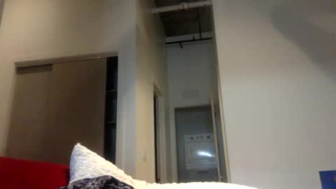 Snapshot of strawbrysugar chatting on February 6, 2025, 8:13 pm Ruby Moon online show from February 6, 2025, 8:13 pm